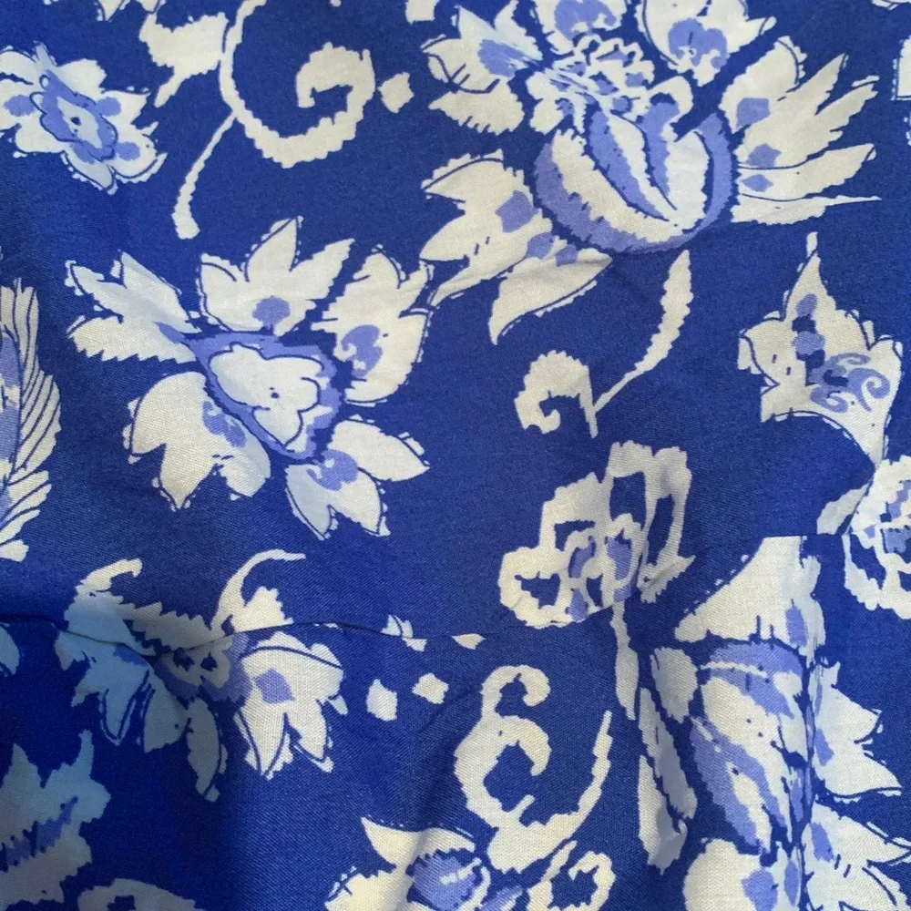Miss June Paris ~ Chiara Dress /Elegant Blue Floral Long Sleeve Dress
Size F - Picture 7 of 9